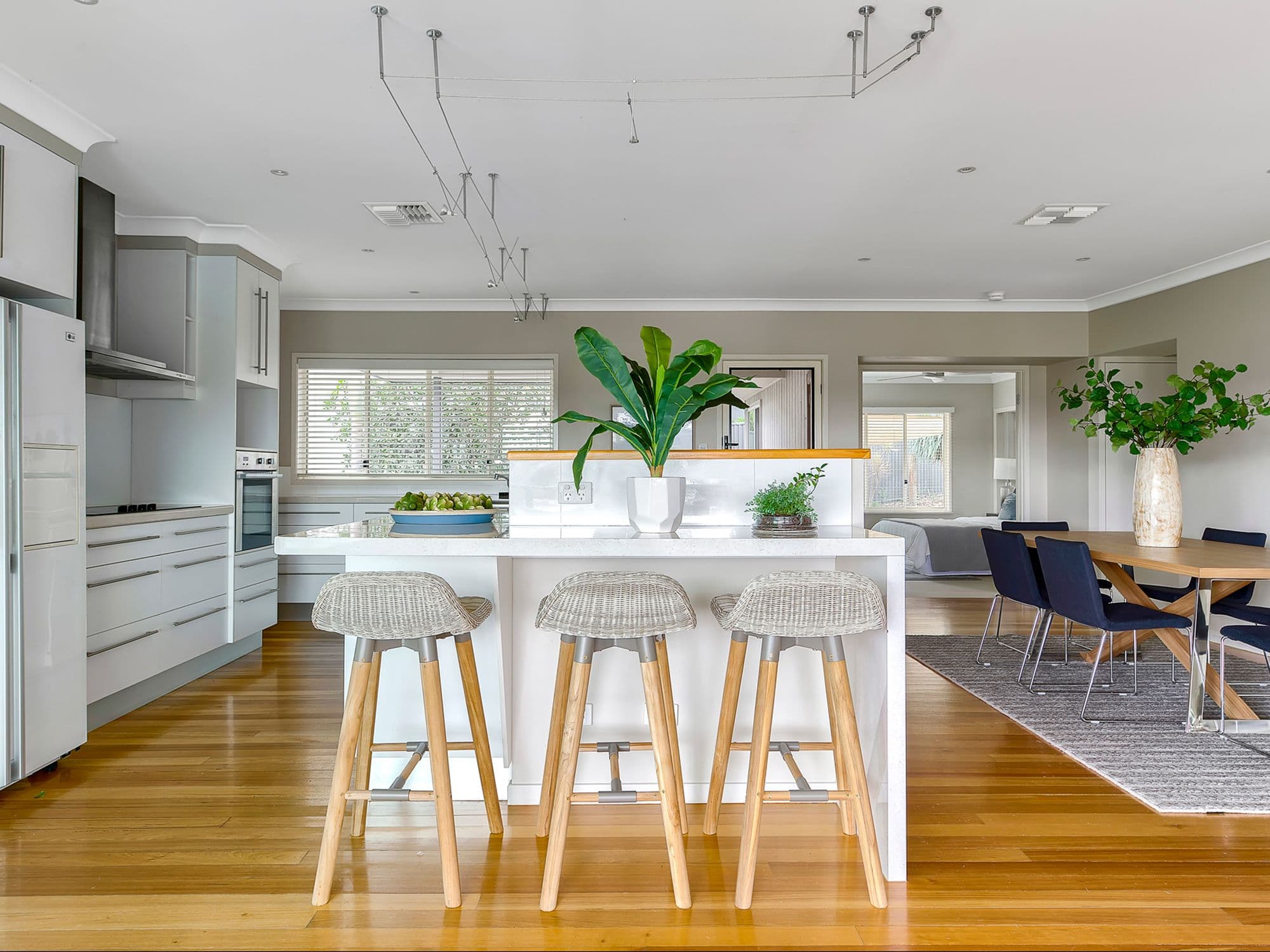 3 Stonehawke Place, The Gap QLD 4061, The Gap - Thumbnail 2