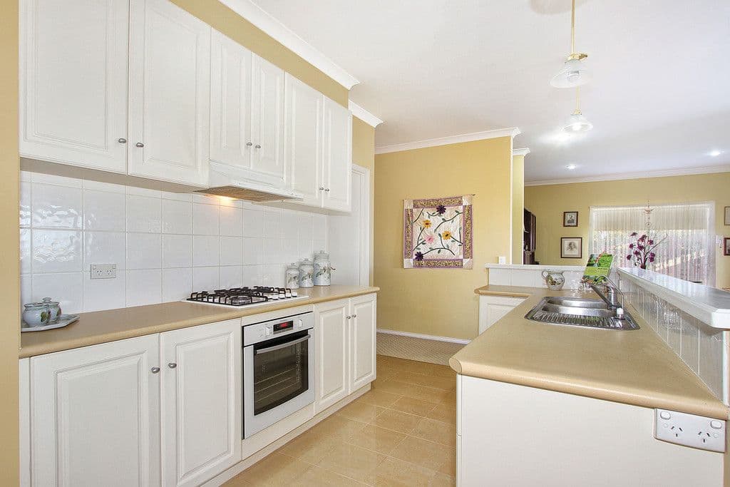 23 MULDURI Crescent, CROYDON SOUTH VIC 3136, Croydon South - Thumbnail 4