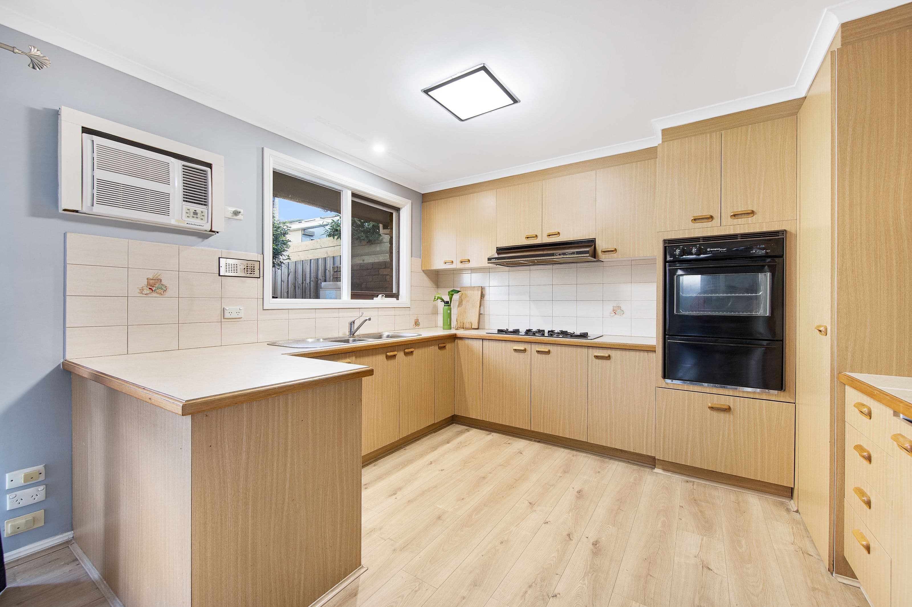 6 Wolseley Avenue, Glen Waverley VIC 3150, Glen Waverley - Thumbnail 8