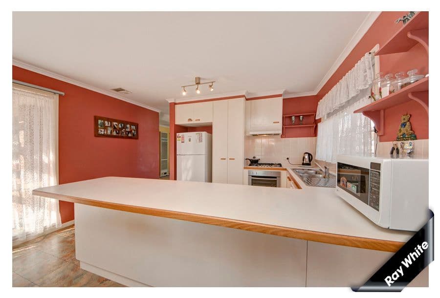 8 Lake Place, CONDER ACT 2906, Conder - Thumbnail 4