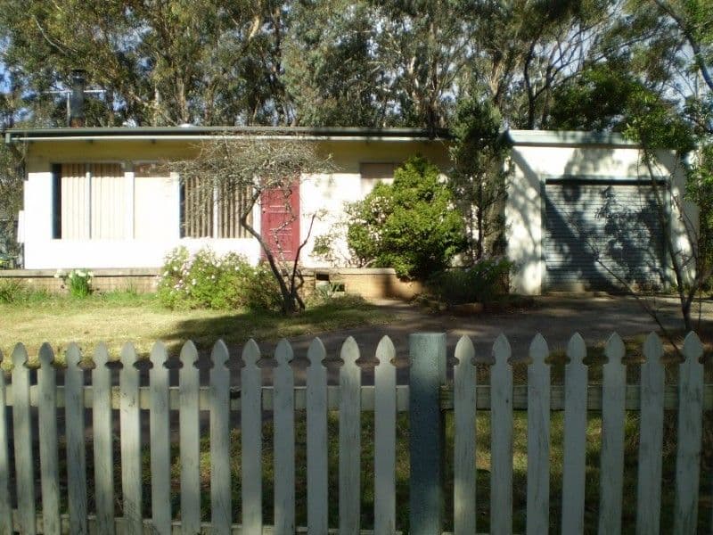 17 Lawson View Parade, WENTWORTH FALLS NSW 2782, Wentworth Falls - Image 1
