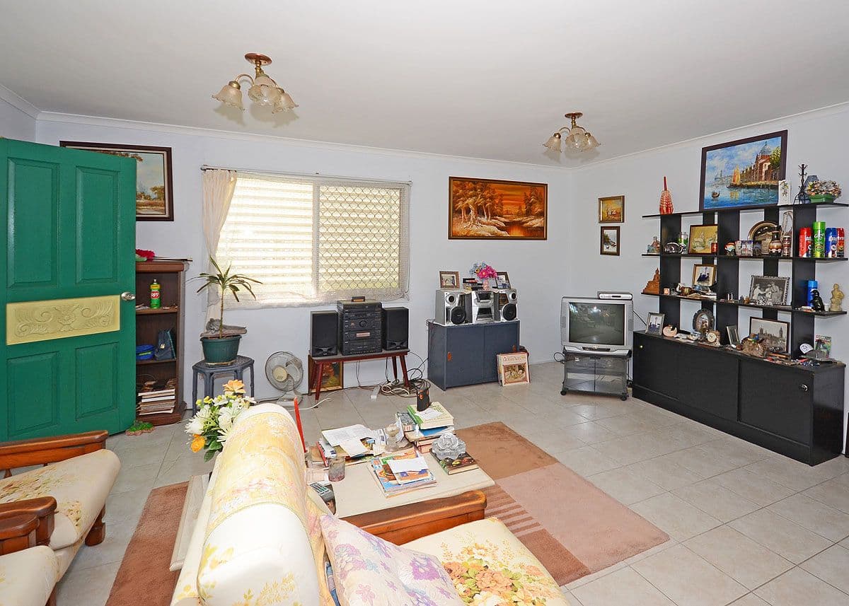 17 Byron Street, SCARNESS QLD 4655, Scarness - Image 1