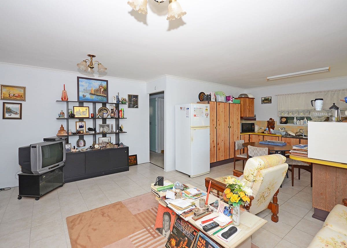 17 Byron Street, SCARNESS QLD 4655, Scarness - Thumbnail 3