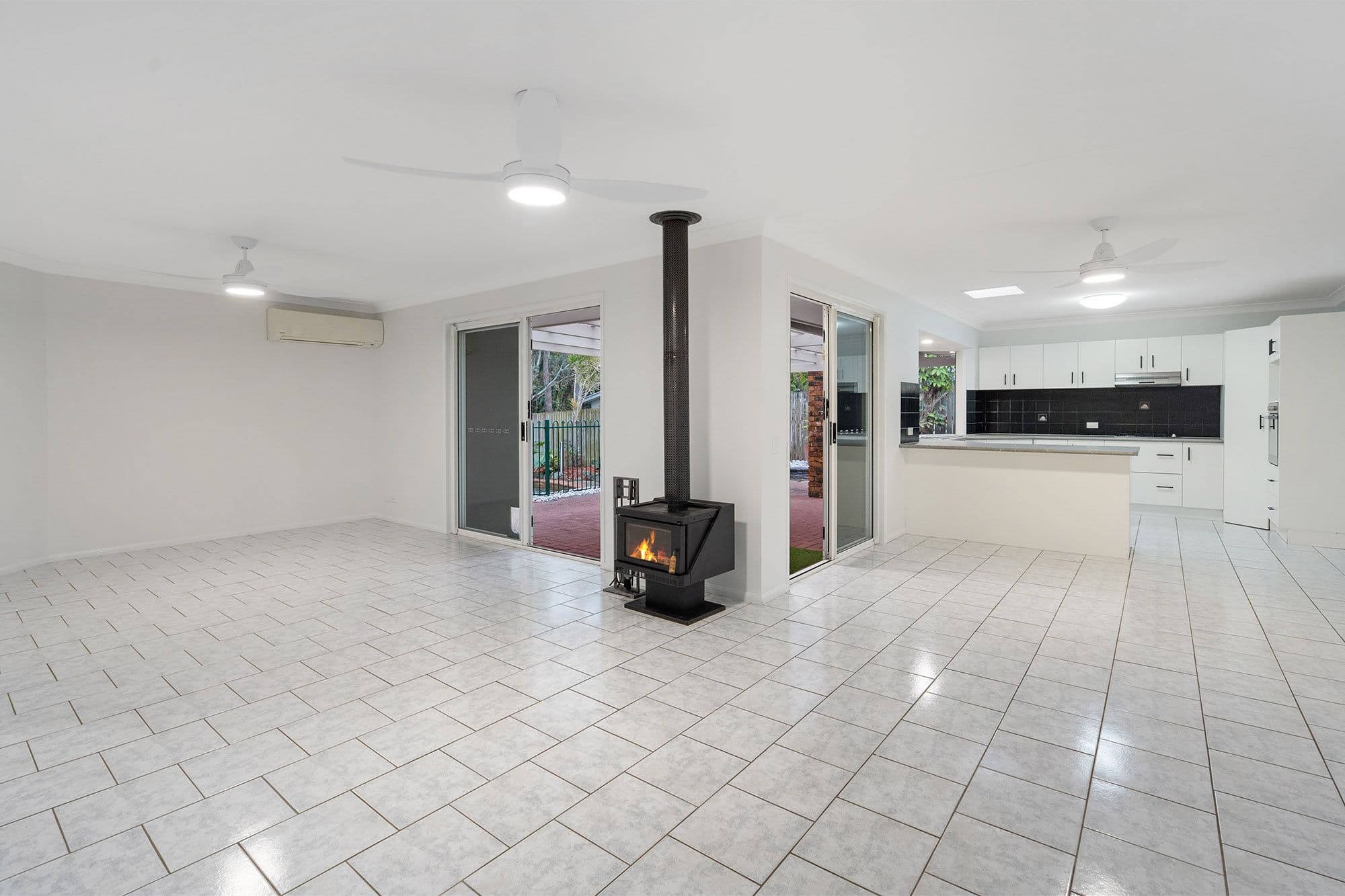13 Natone Court, Edens Landing QLD 4207, Edens Landing - Thumbnail 5
