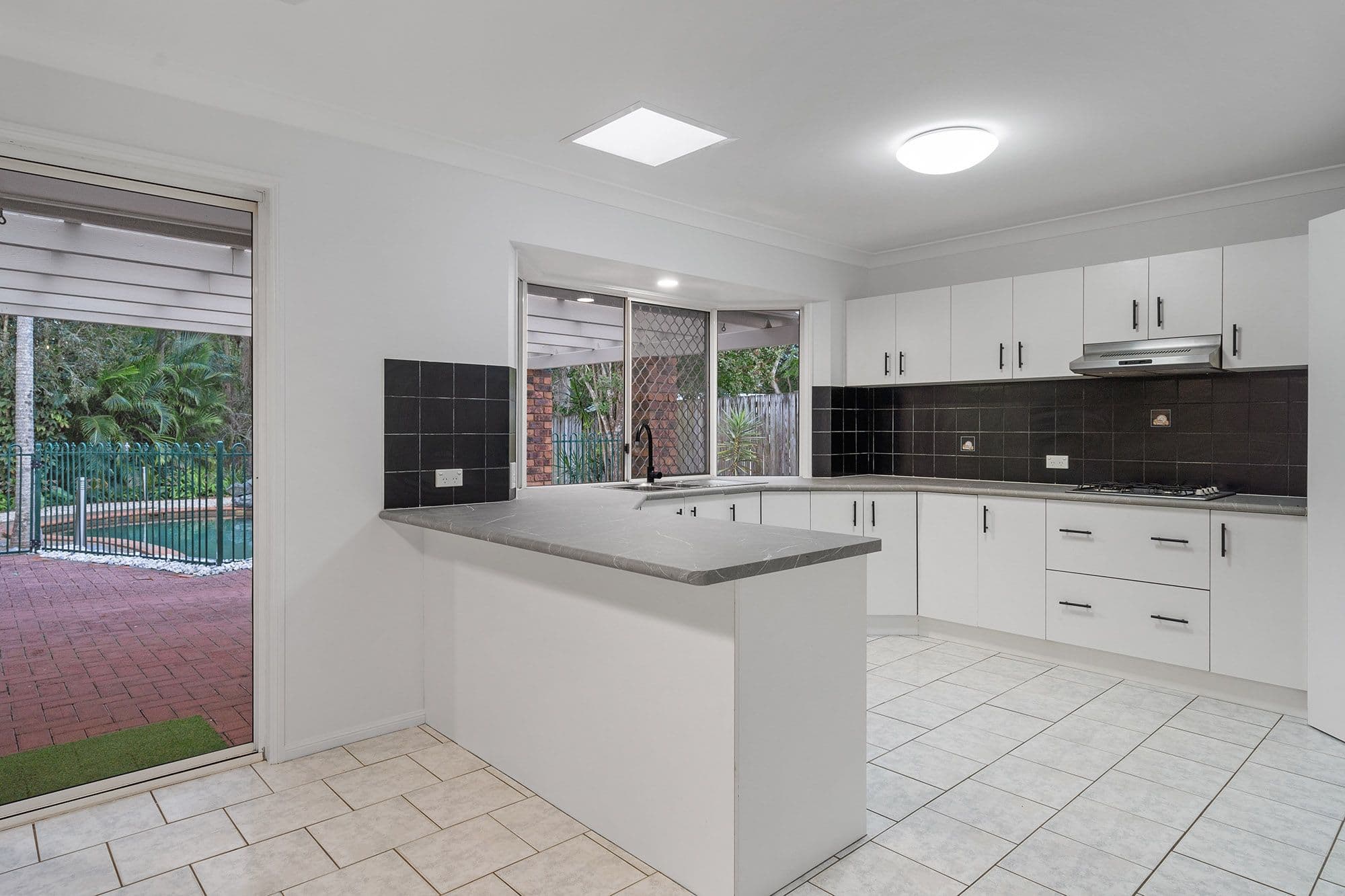 13 Natone Court, Edens Landing QLD 4207, Edens Landing - Thumbnail 7