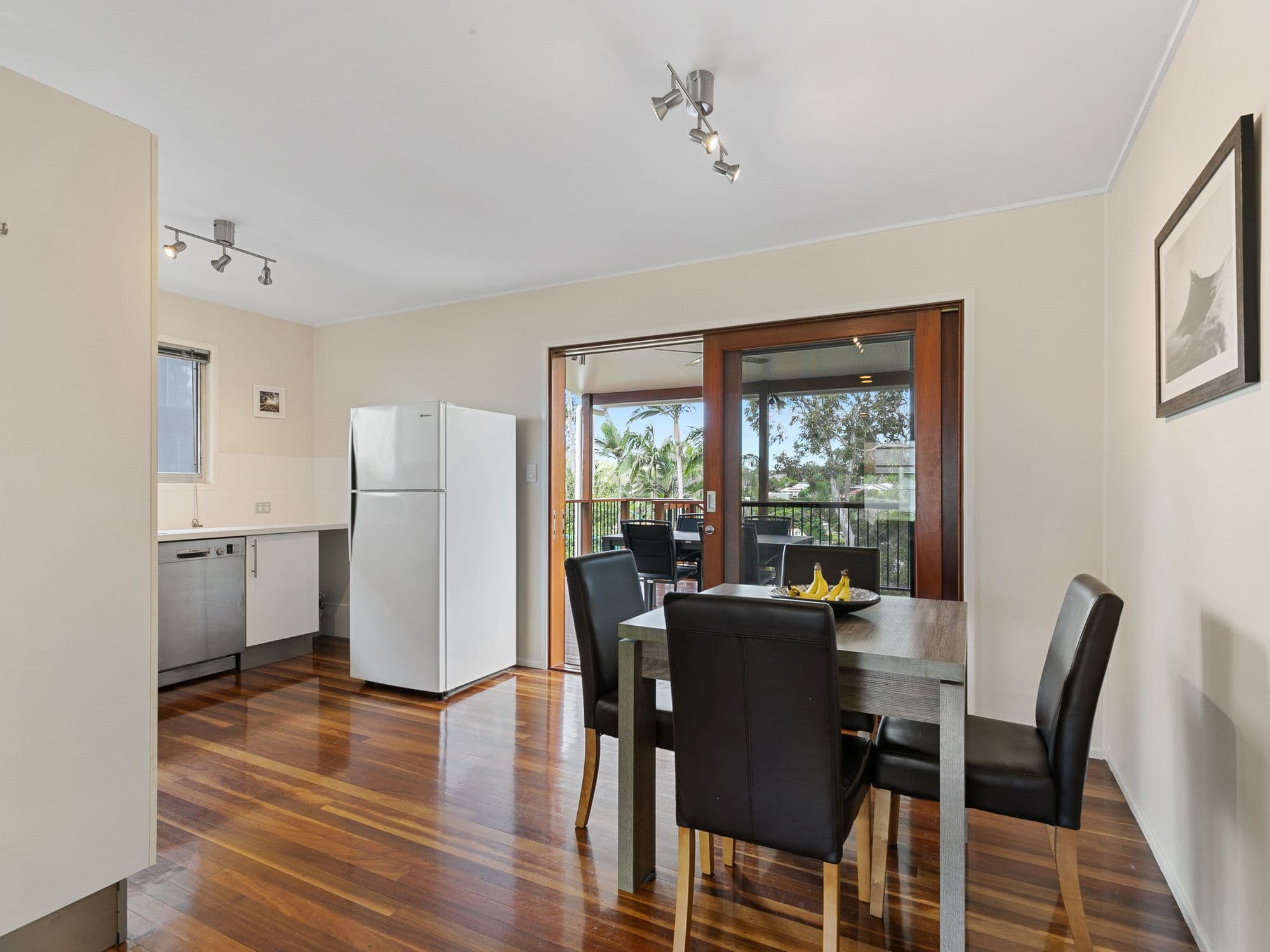 24 Nurran Street, Mount Gravatt East QLD 4122, Mount Gravatt East - Thumbnail 3
