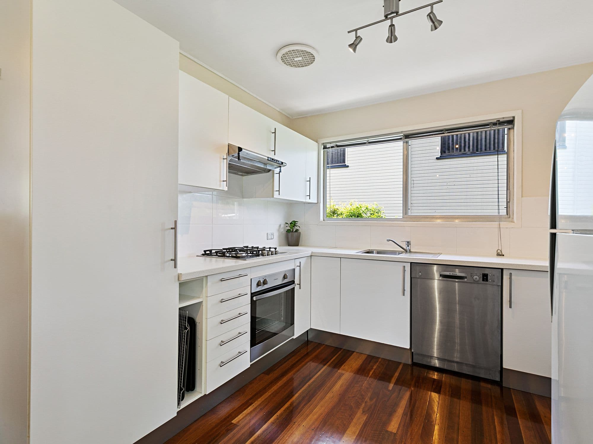 24 Nurran Street, Mount Gravatt East QLD 4122, Mount Gravatt East - Thumbnail 4