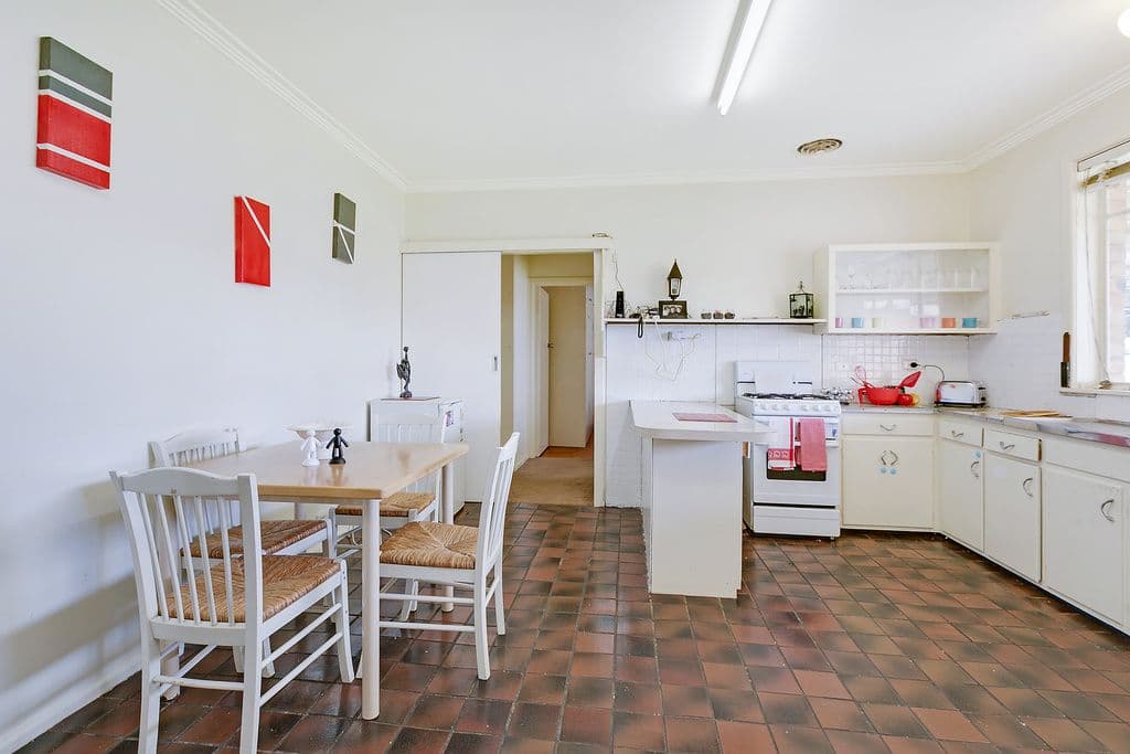 18 Edmondson Street, Lalor VIC 3075, Lalor - Thumbnail 3