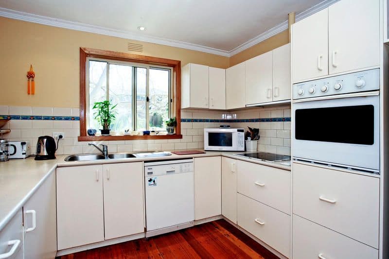4 Cheam Walk, HIGHTON VIC 3216, Highton - Thumbnail 4