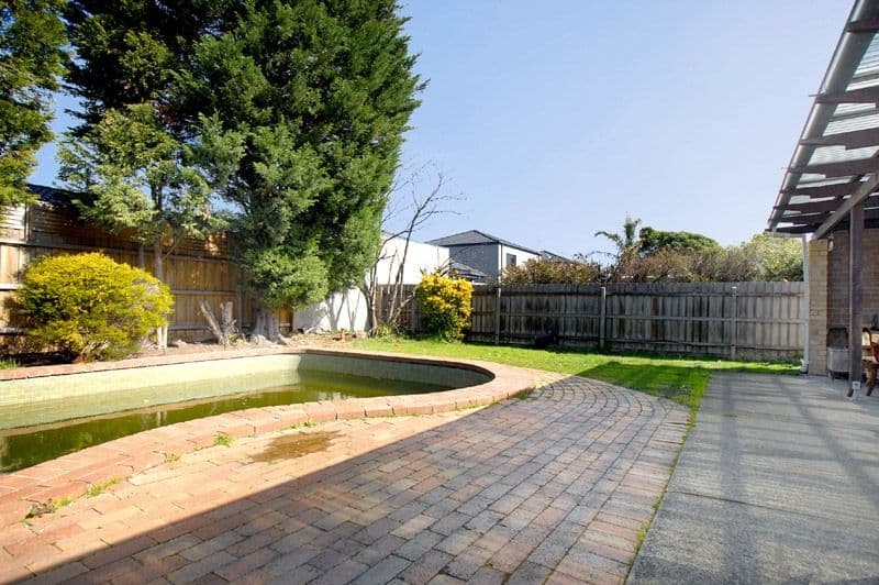 8 Carpenter Street, NOBLE PARK VIC 3174, Noble Park - Thumbnail 2