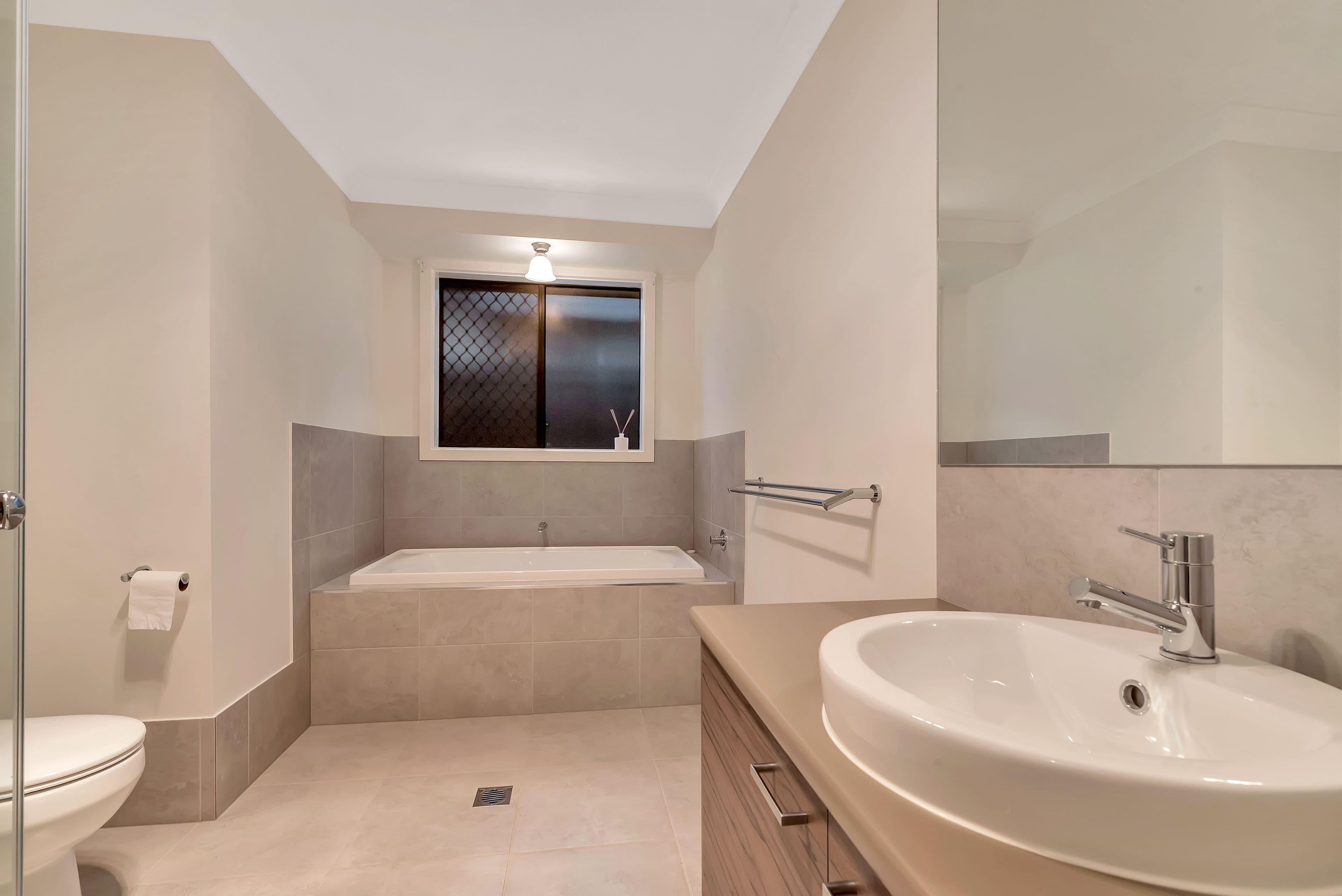 11 Fanflower Avenue, Denham Court - Thumbnail 7