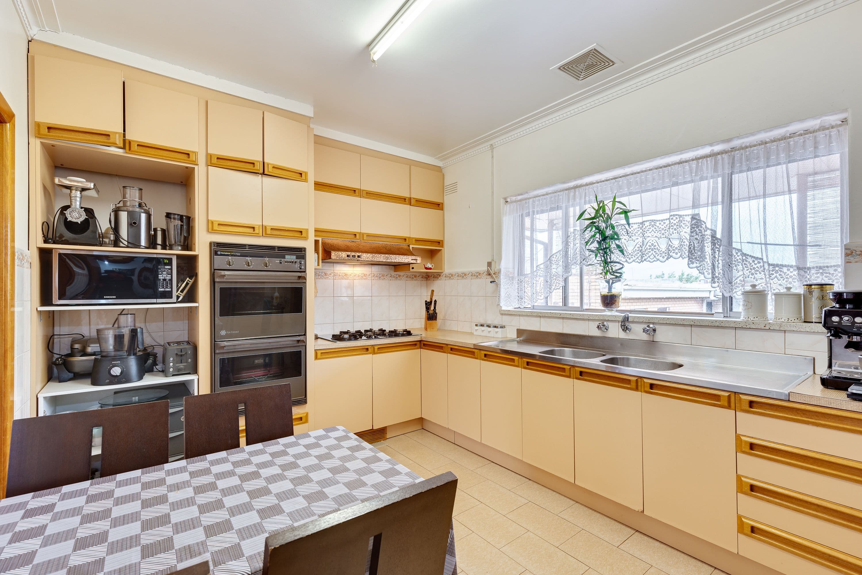 65 Mahoneys Road, Reservoir VIC 3073, Reservoir - Thumbnail 3