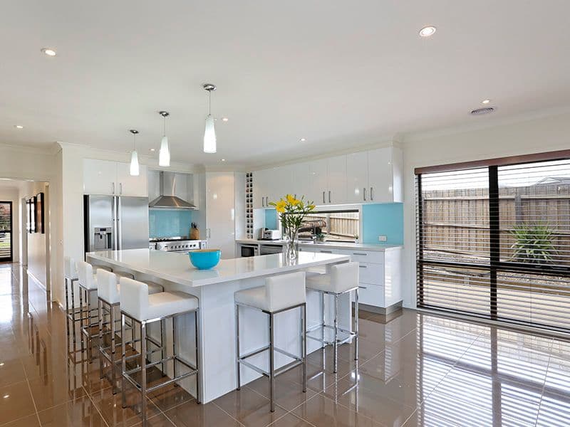 30 Stanbury Avenue, Highton VIC 3216, Highton - Thumbnail 2
