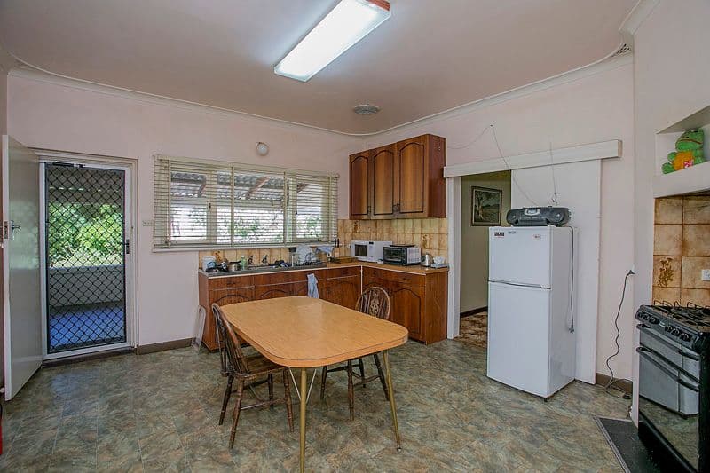 6 Gilmour Road, ROLEYSTONE WA 6111, Roleystone - Thumbnail 8