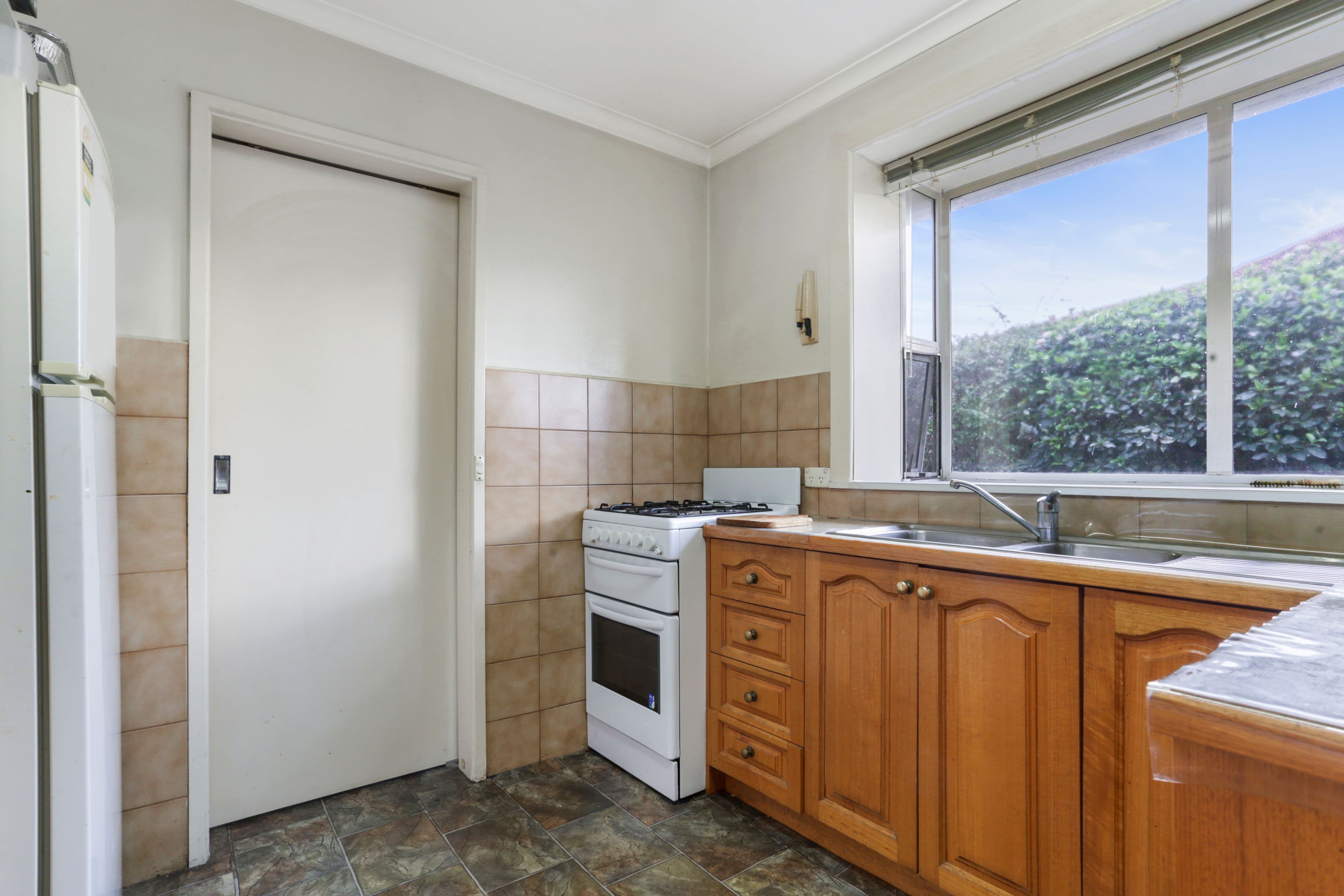 10 Claremont Crescent, Keysborough VIC 3173, Keysborough - Thumbnail 5