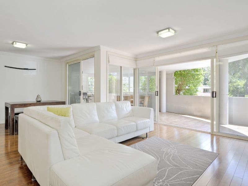 74 Oxlade Drive, NEW FARM QLD 4005, New Farm - Thumbnail 3