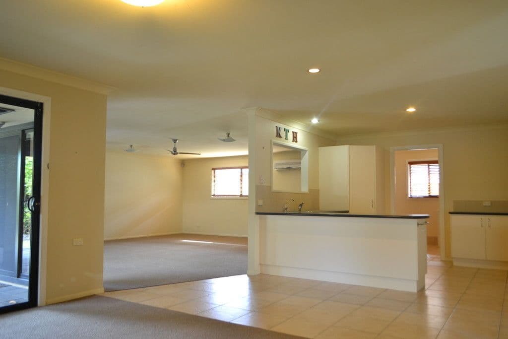 11 Tennant Street, Pacific Pines QLD 4211, Pacific Pines - Thumbnail 4