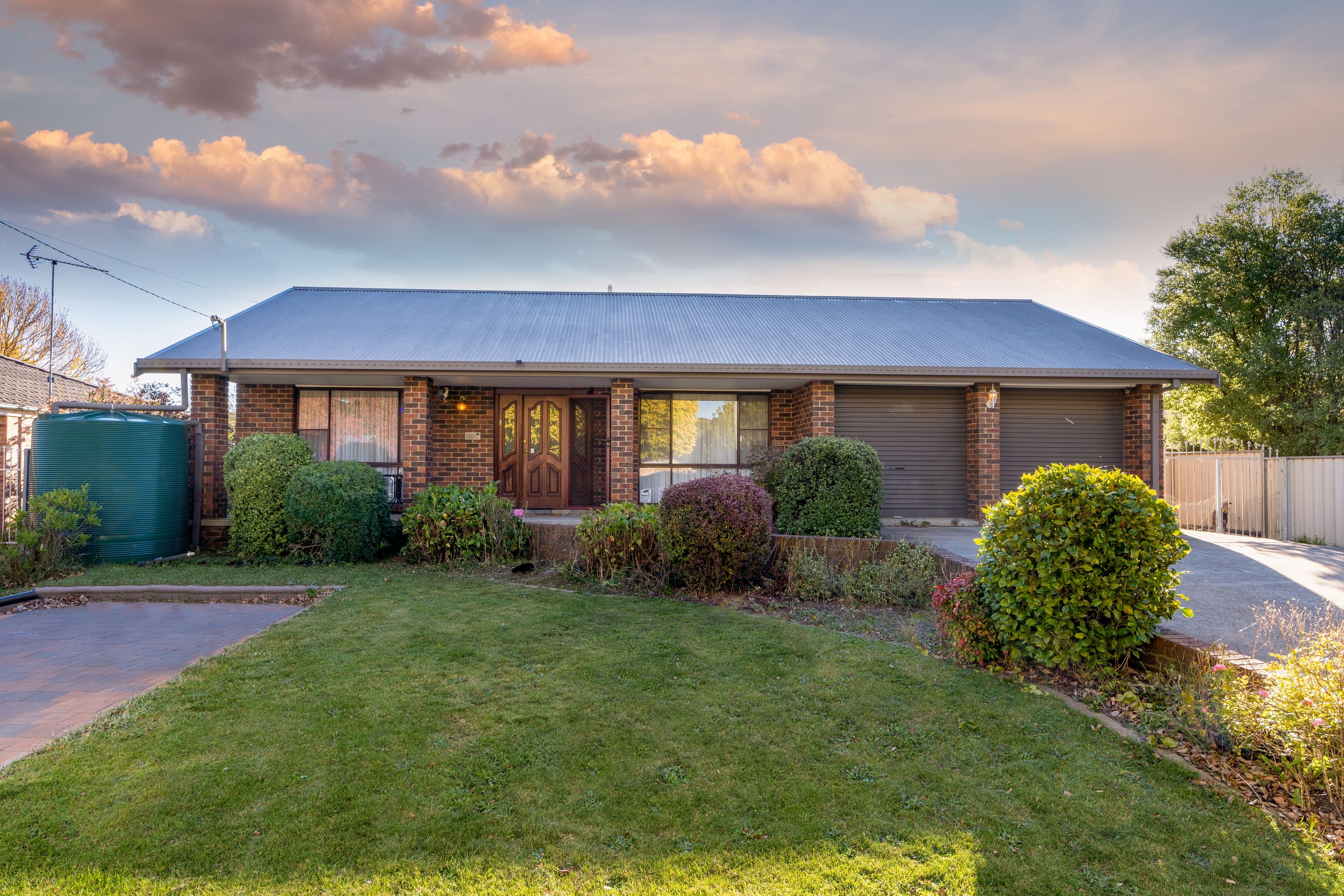 9 Strathroy Avenue, Oberon NSW 2787, Oberon - Image 1