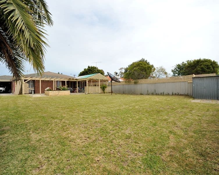 31 Haselmere Circus, ROCKINGHAM WA 6168, Rockingham - Thumbnail 3