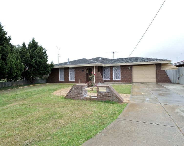 31 Haselmere Circus, ROCKINGHAM WA 6168, Rockingham - Thumbnail 4
