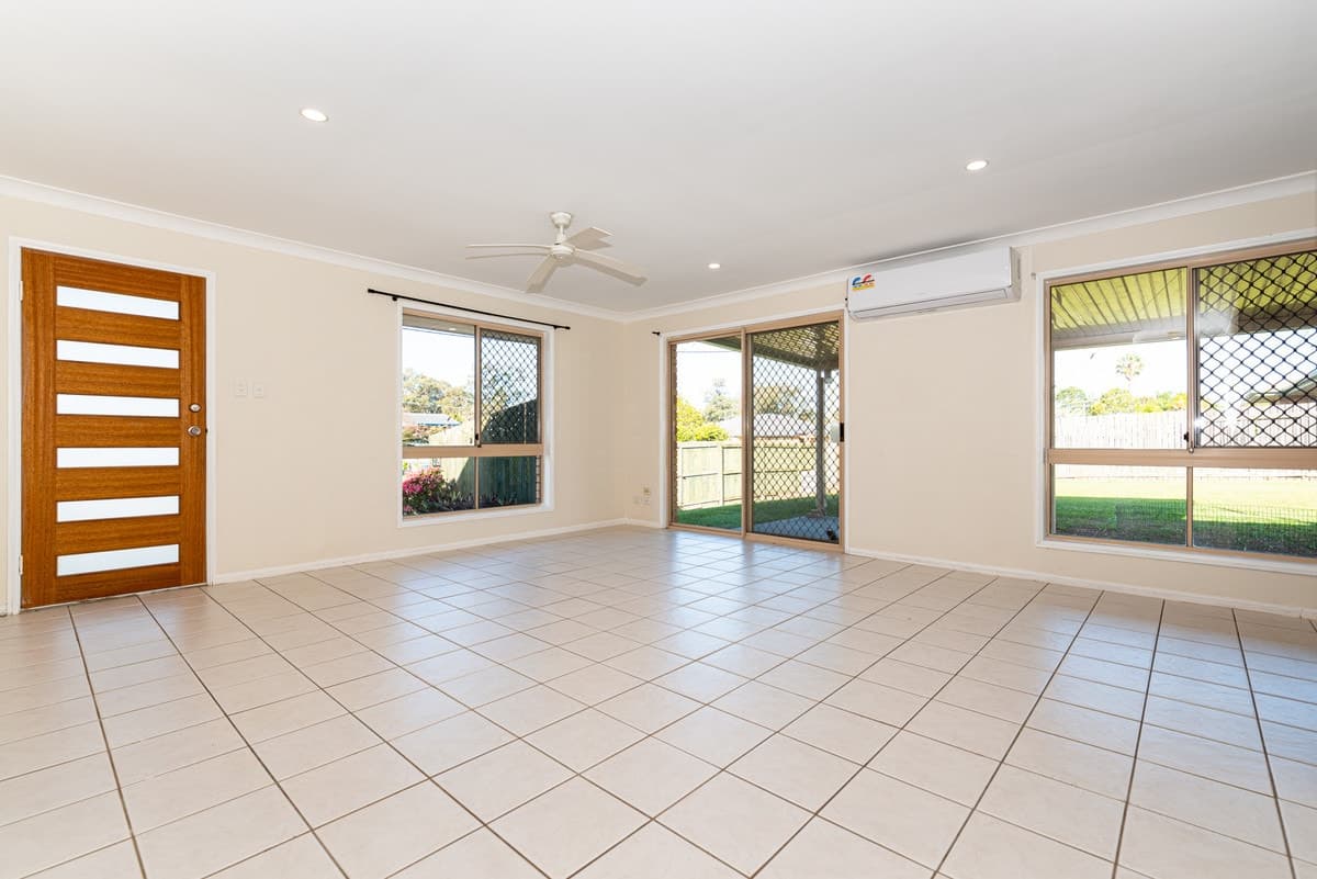 2/29-33 Mirrabook Street, DECEPTION BAY, Currarong - Thumbnail 3