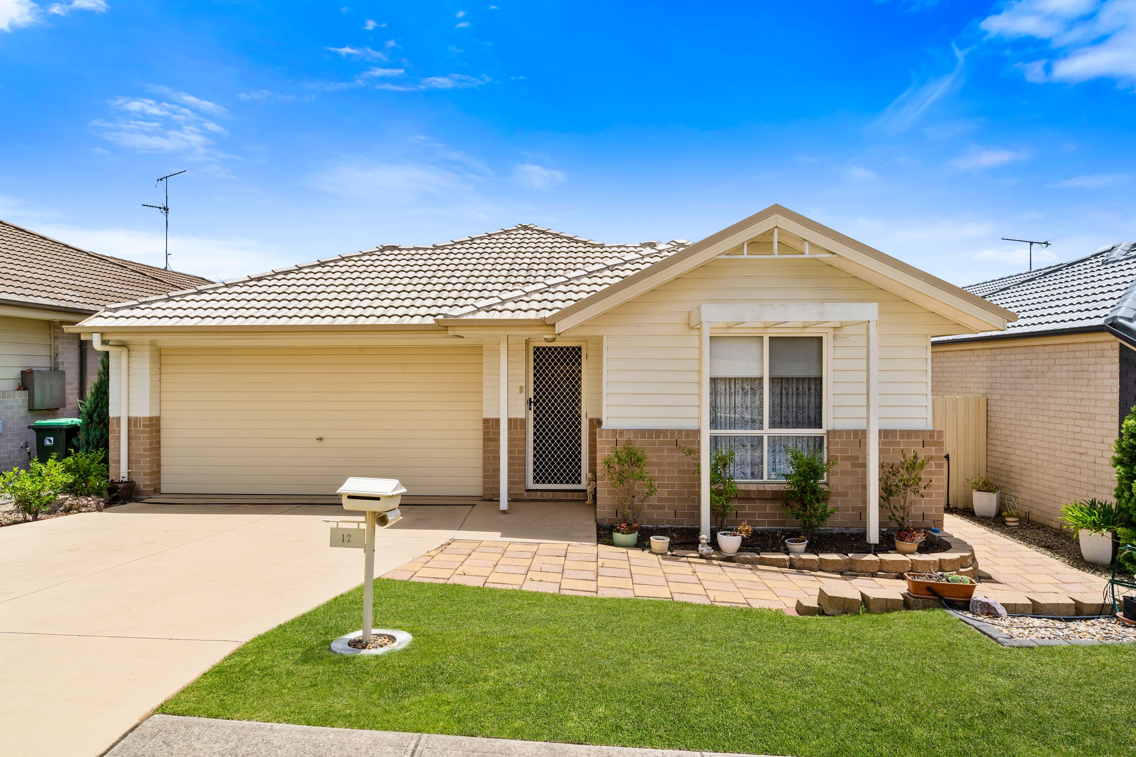 12 Greenfield Crescent, Elderslie NSW 2570, Elderslie - Image 1