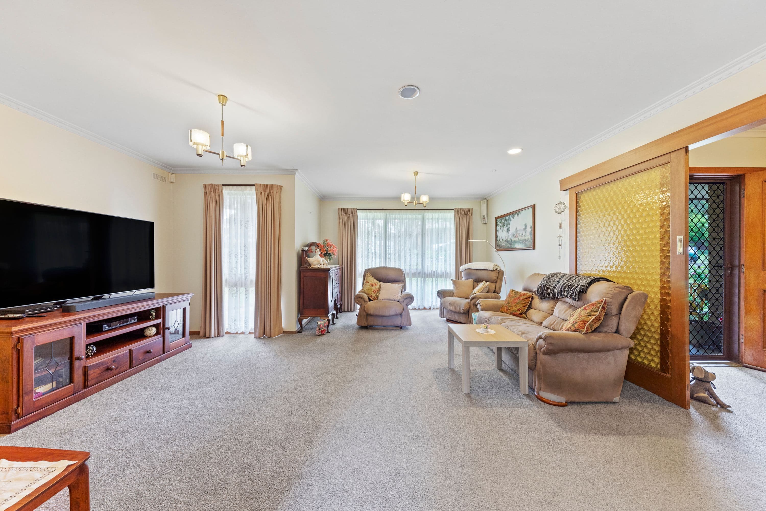 28 Rangeview Street, Warragul VIC 3820, Warragul - Thumbnail 4