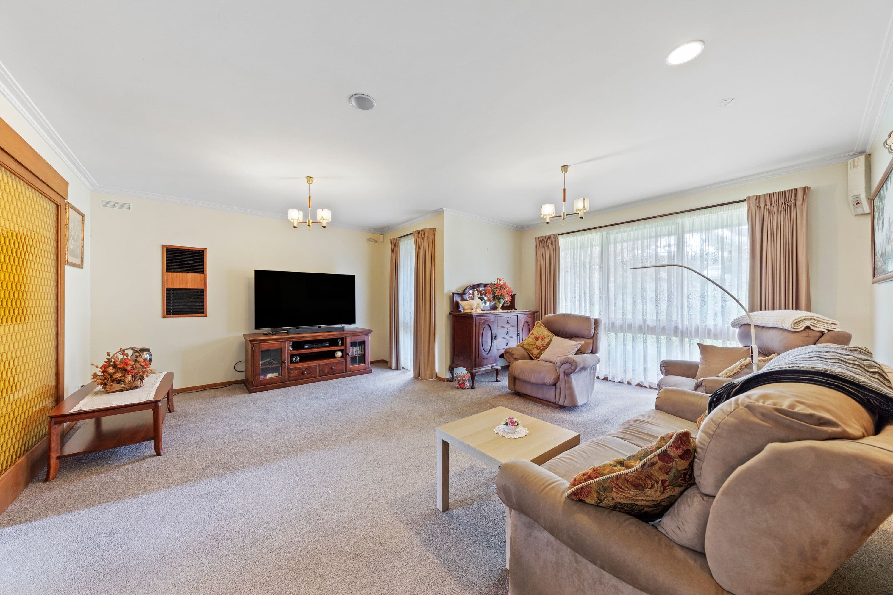 28 Rangeview Street, Warragul VIC 3820, Warragul - Thumbnail 5
