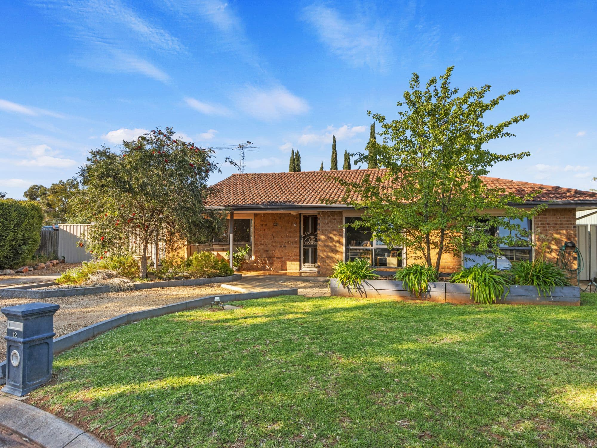 17 Earlshall Drive, San Remo, San Remo - Image 1