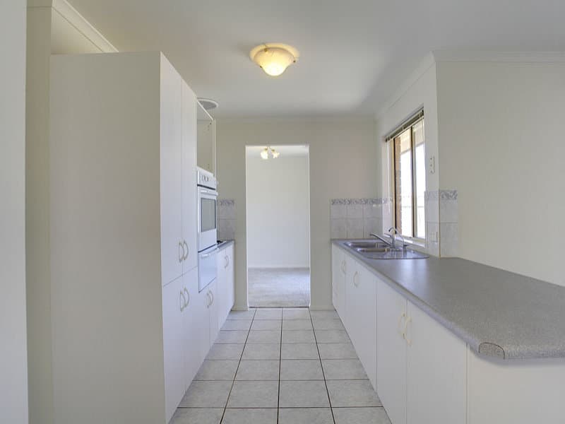 6 Dolphin Boulevard, Aldinga Beach - Thumbnail 2
