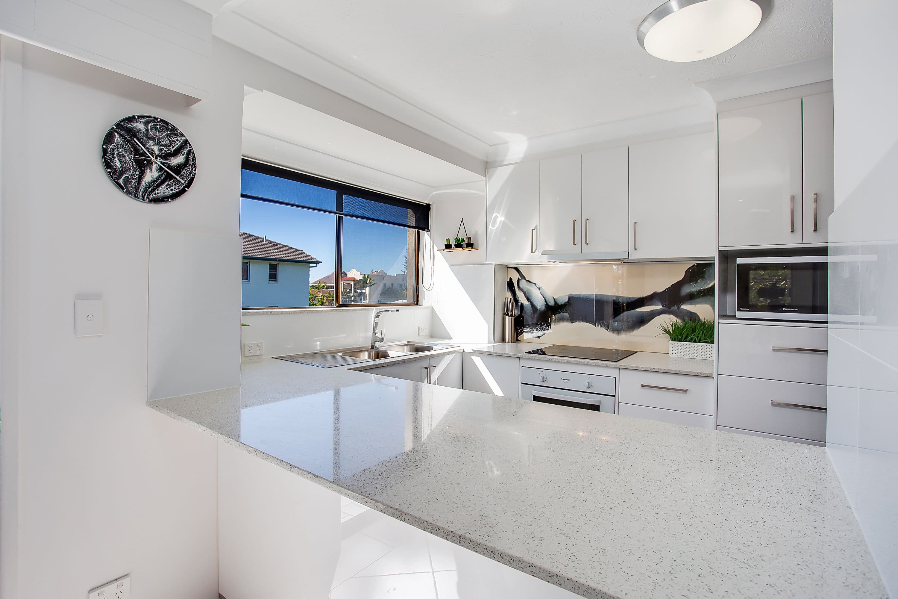 33 Montana Road, Mermaid Beach QLD 4218, Mermaid Beach - Thumbnail 3