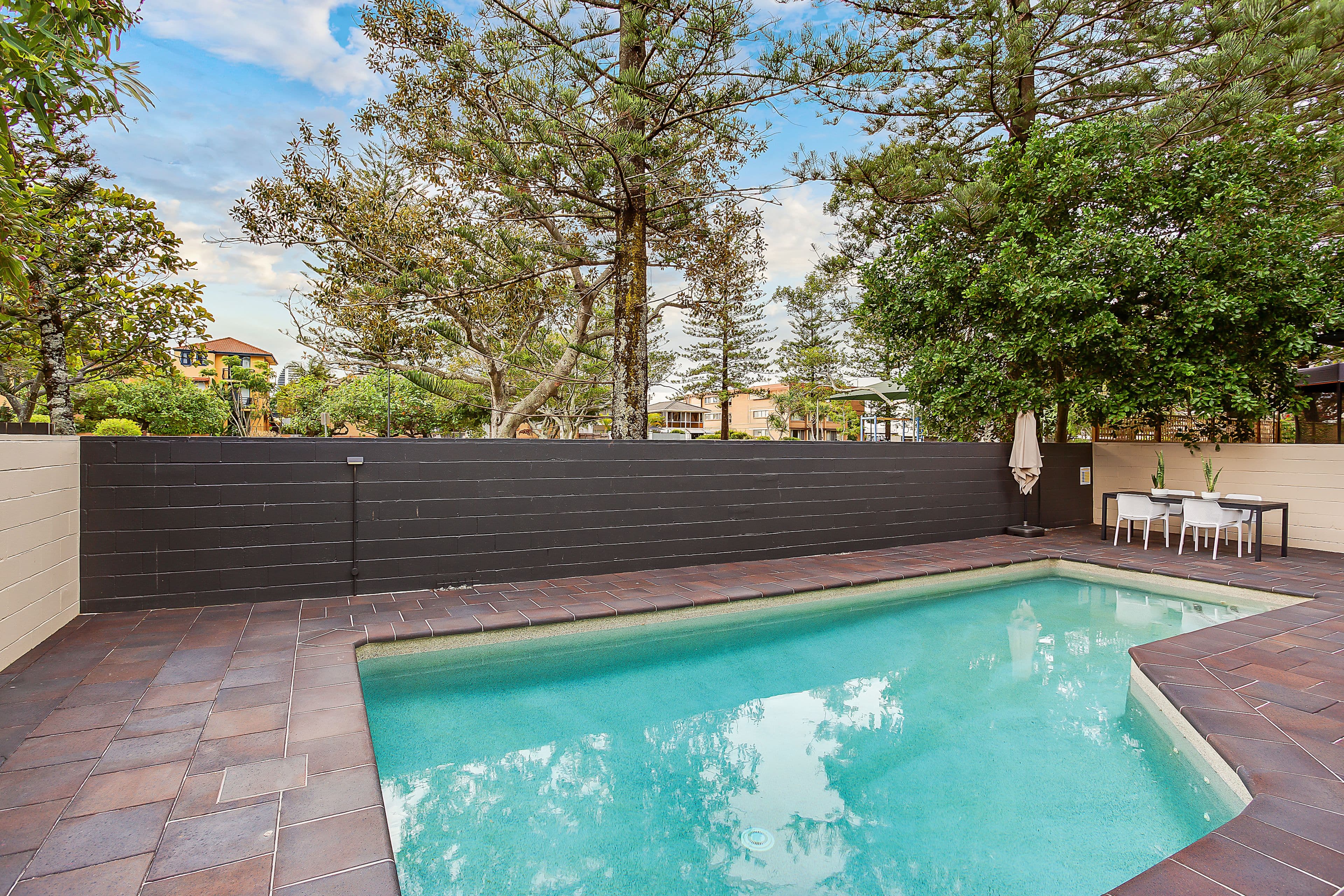 33 Montana Road, Mermaid Beach QLD 4218, Mermaid Beach - Thumbnail 8