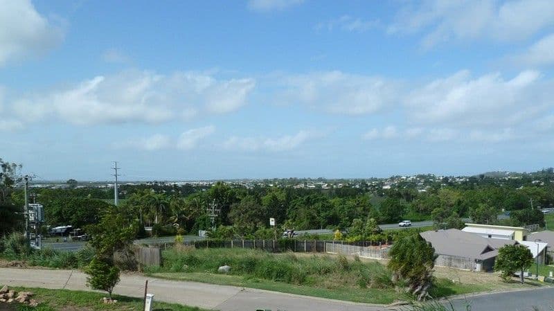 81 Cinnamon Drive, GLENELLA QLD 4740, Glenella - Thumbnail 3