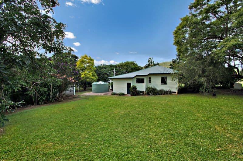 52 Shaws Road, BEERWAH QLD 4519, Beerwah - Thumbnail 3