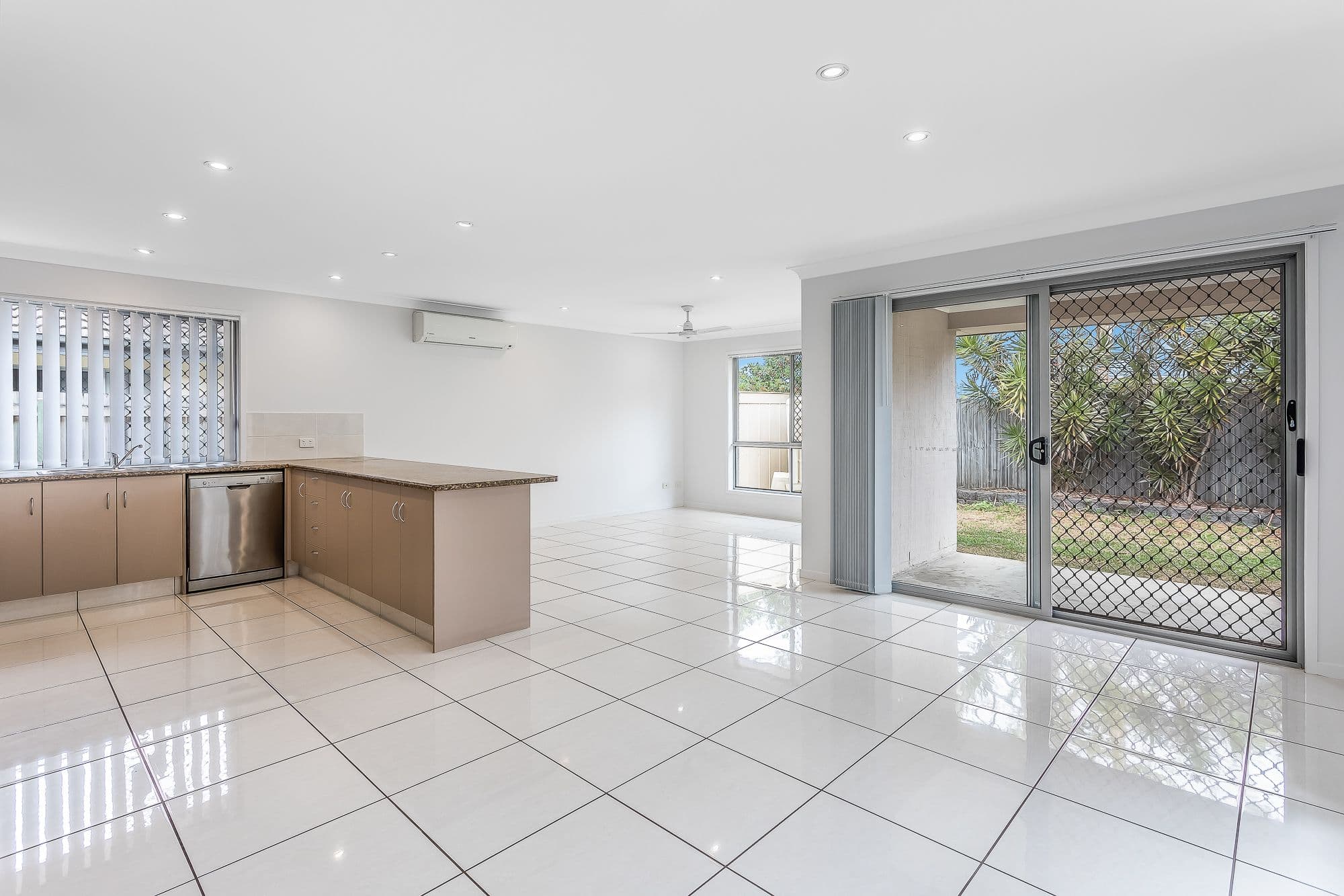 25A Diane Parade, Kallangur QLD 4503, Kallangur - Thumbnail 6
