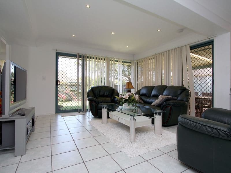8 Sunrise Close, RUNCORN QLD 4113, Runcorn - Thumbnail 2