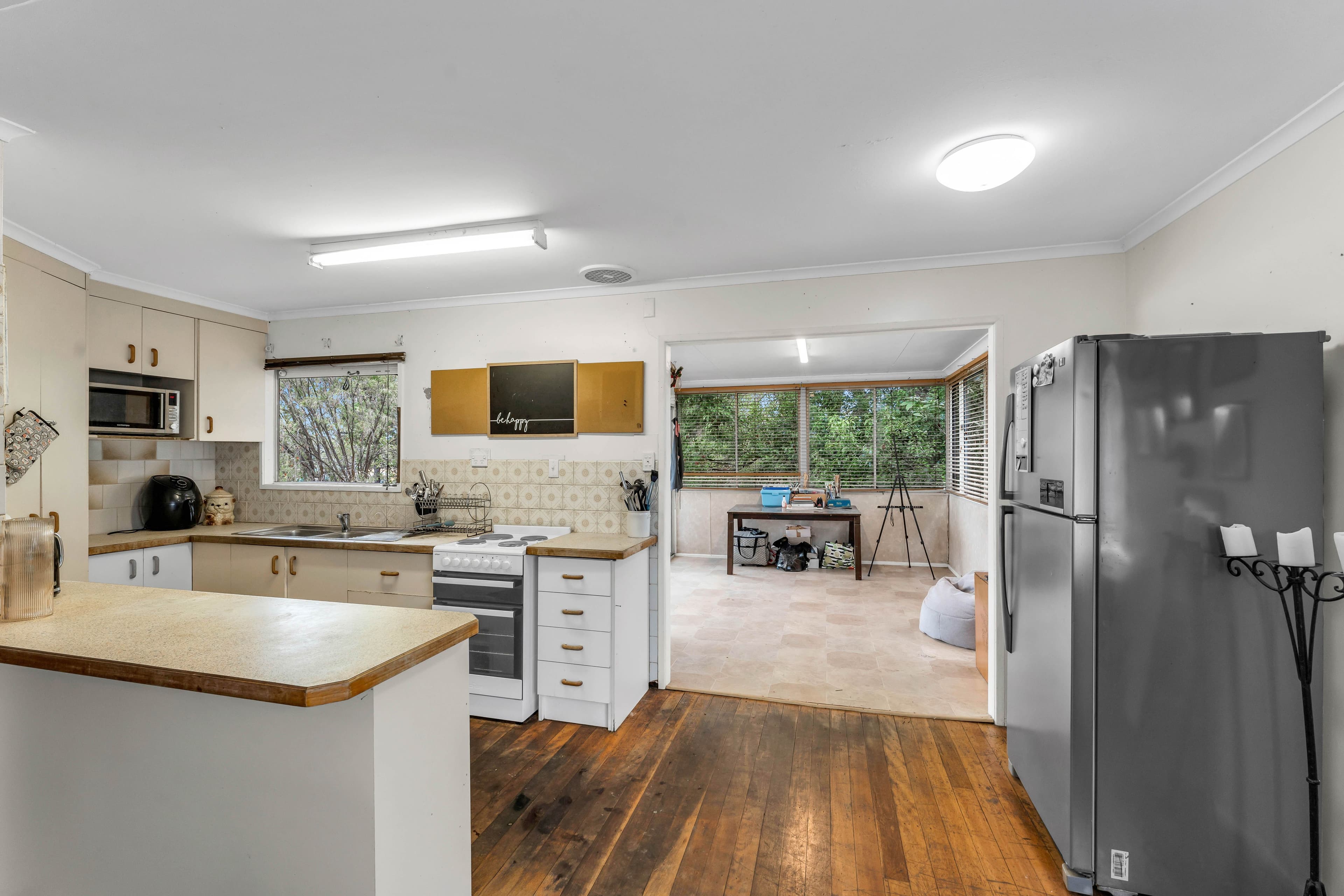 87 Juers Street, Kingston QLD 4114, Kingston - Thumbnail 4