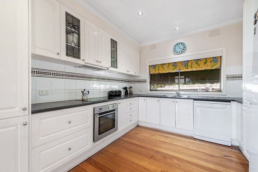 9 Hardy Avenue, Craigieburn VIC 3064, Craigieburn - Thumbnail 2