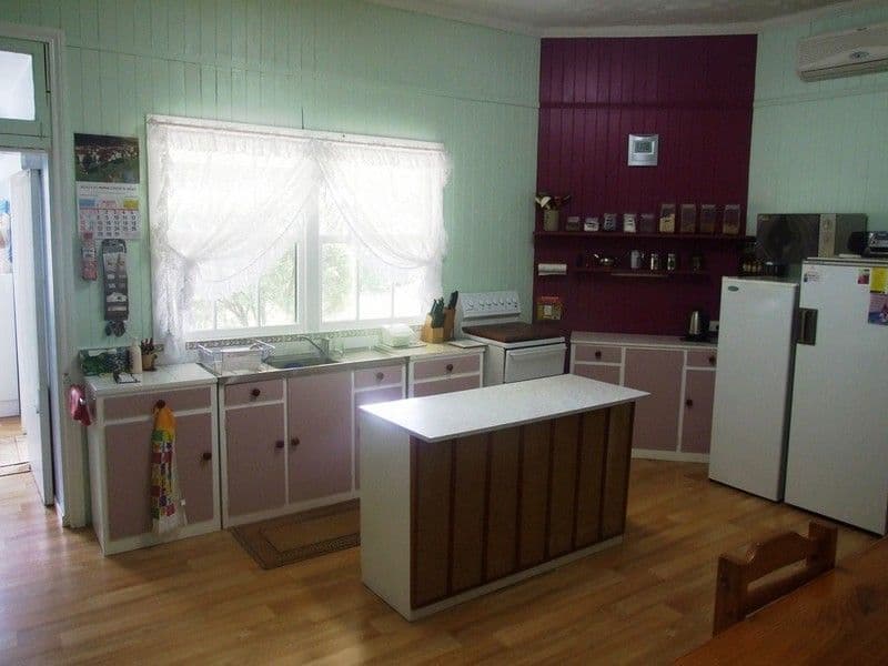 40 Charles Street, CROWS NEST QLD 4355, Crows Nest - Thumbnail 2