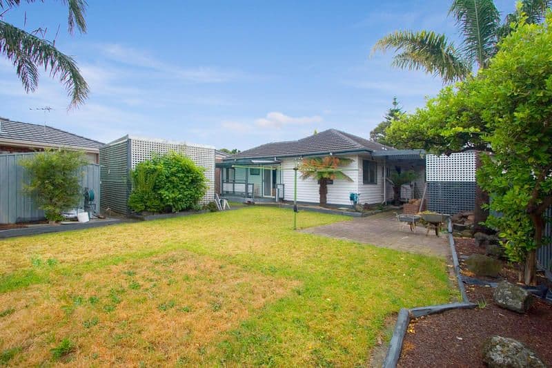 6 Sycamore Avenue, MENTONE VIC 3194, Mentone - Thumbnail 5
