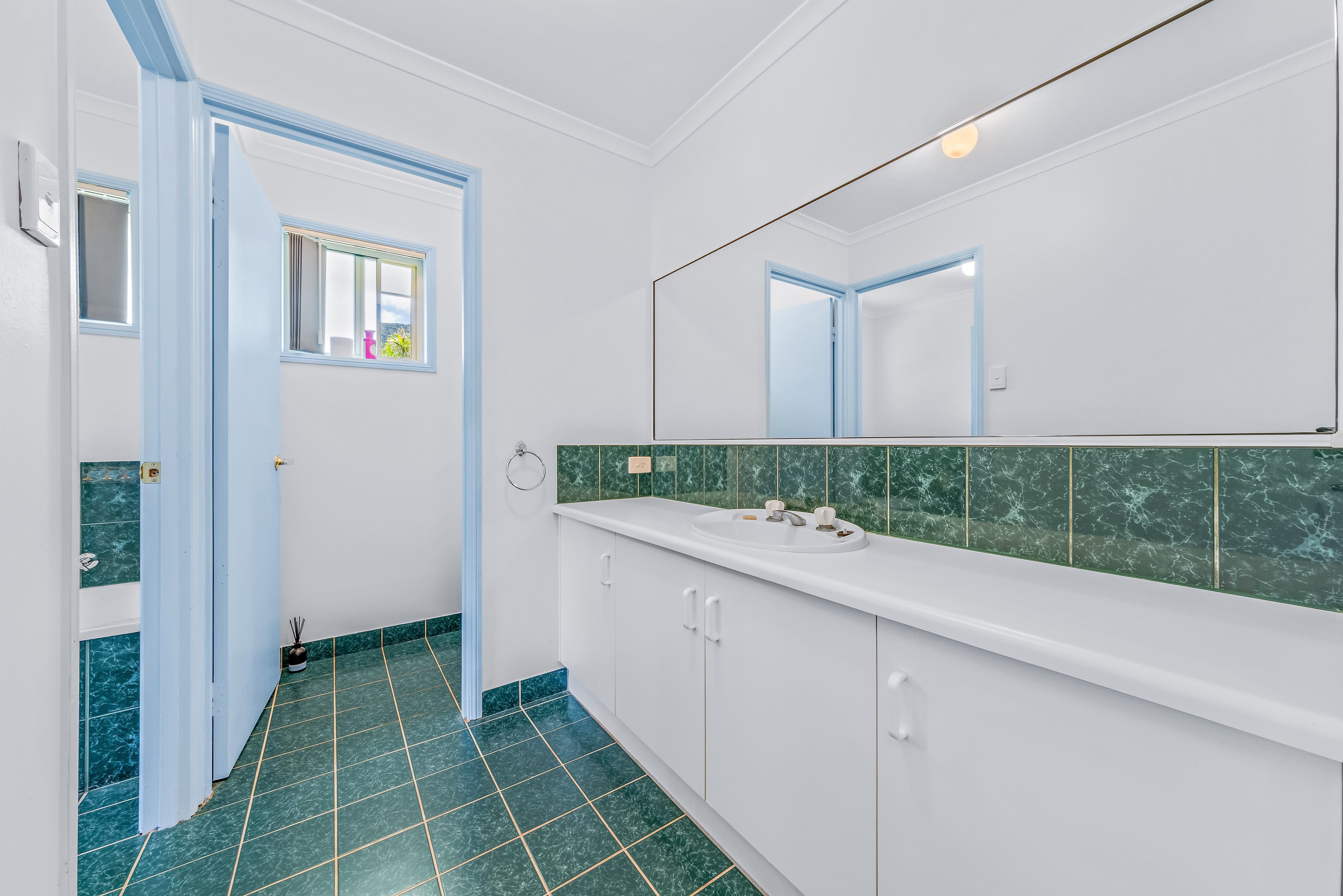 4 Catherine Crescent, Jubilee Pocket QLD 4802, Jubilee Pocket - Thumbnail 6