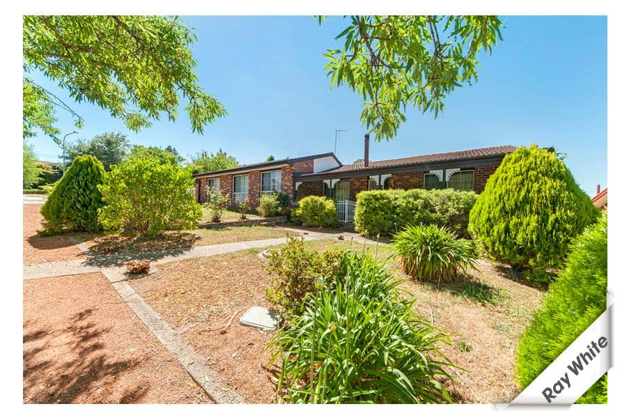 22 Willoughby Crescent, GILMORE ACT 2905, Gilmore - Image 1