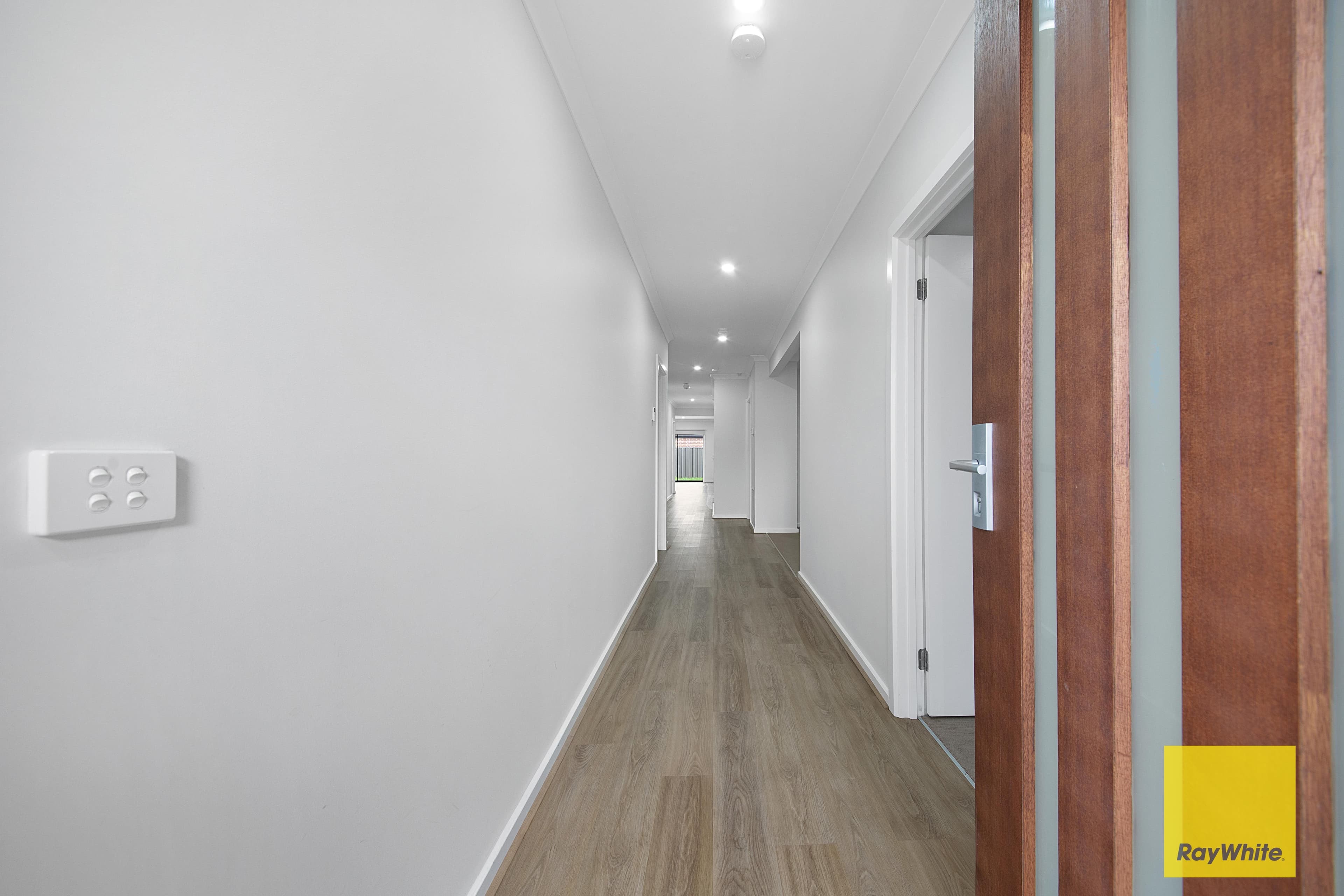 9 Cammeray Road, Tarneit VIC 3029, Tarneit - Thumbnail 2