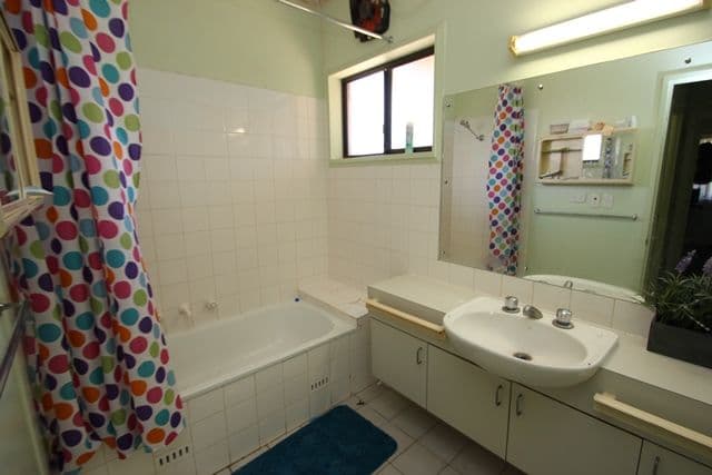 9 Callistemon Drive, KATHERINE NT 0850, Katherine East - Thumbnail 2