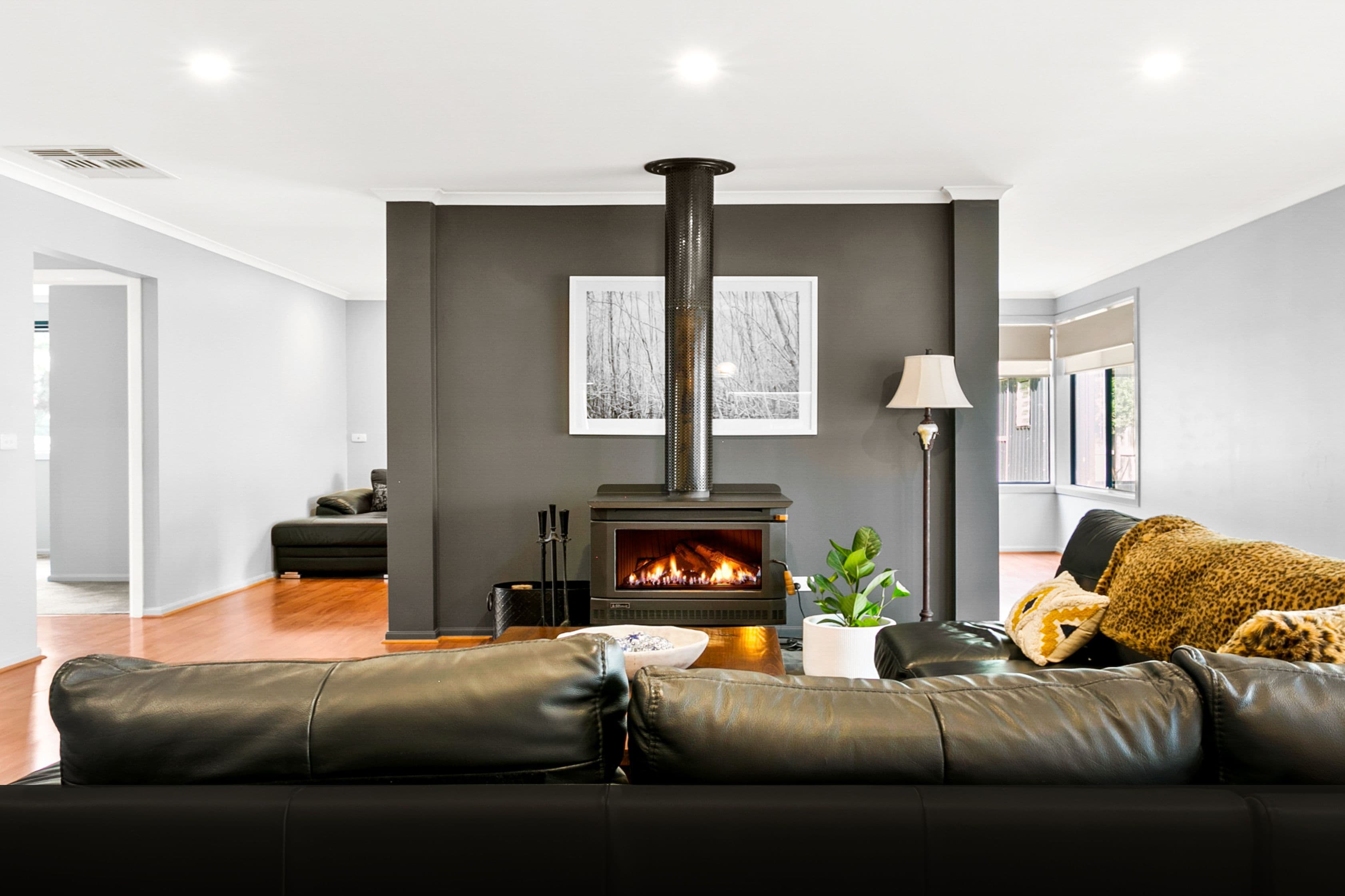 36 Pioneers Crescent, Pakenham VIC 3810, Pakenham - Thumbnail 2