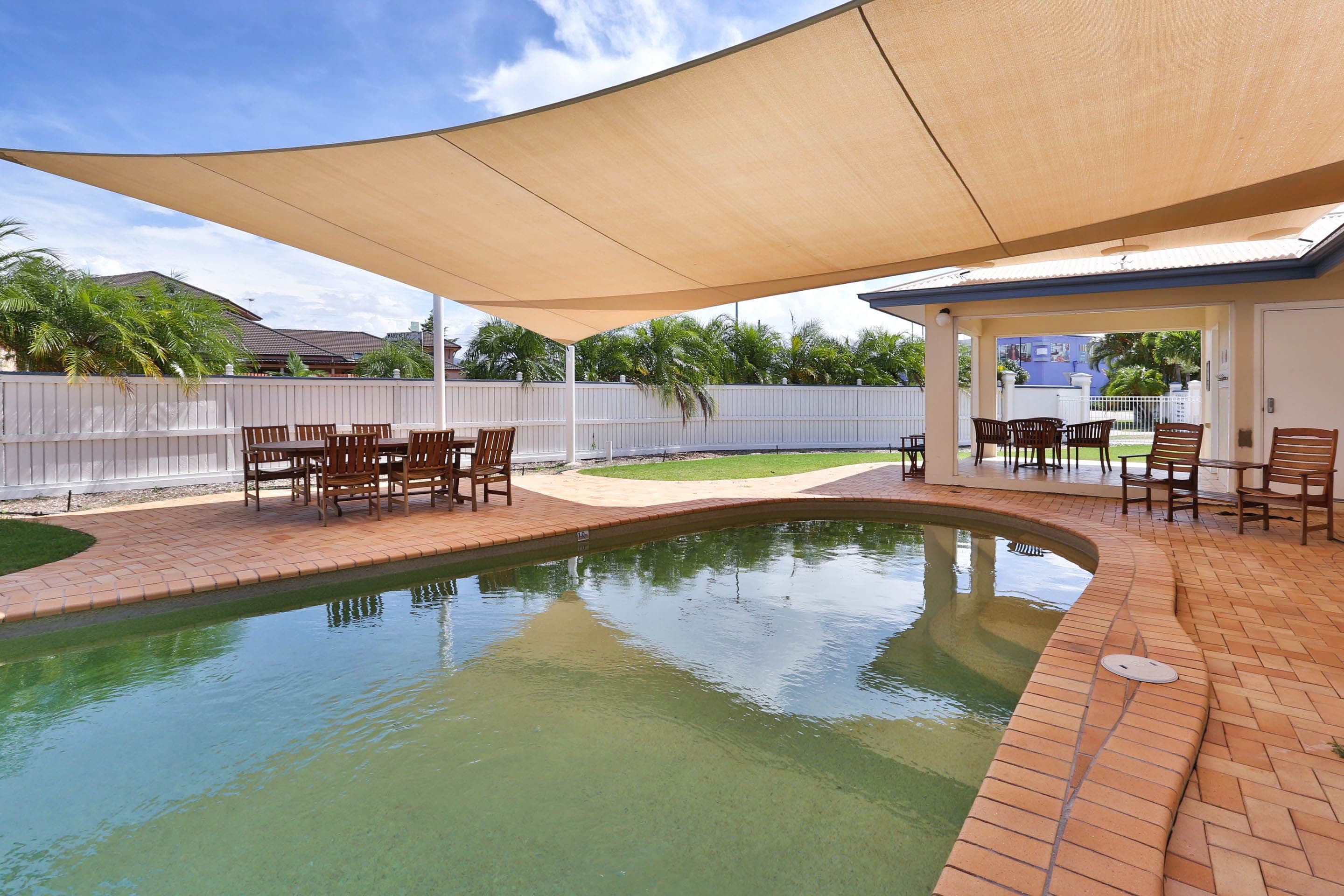 24 Martinez Avenue, WEST END QLD 4810, West End - Thumbnail 2