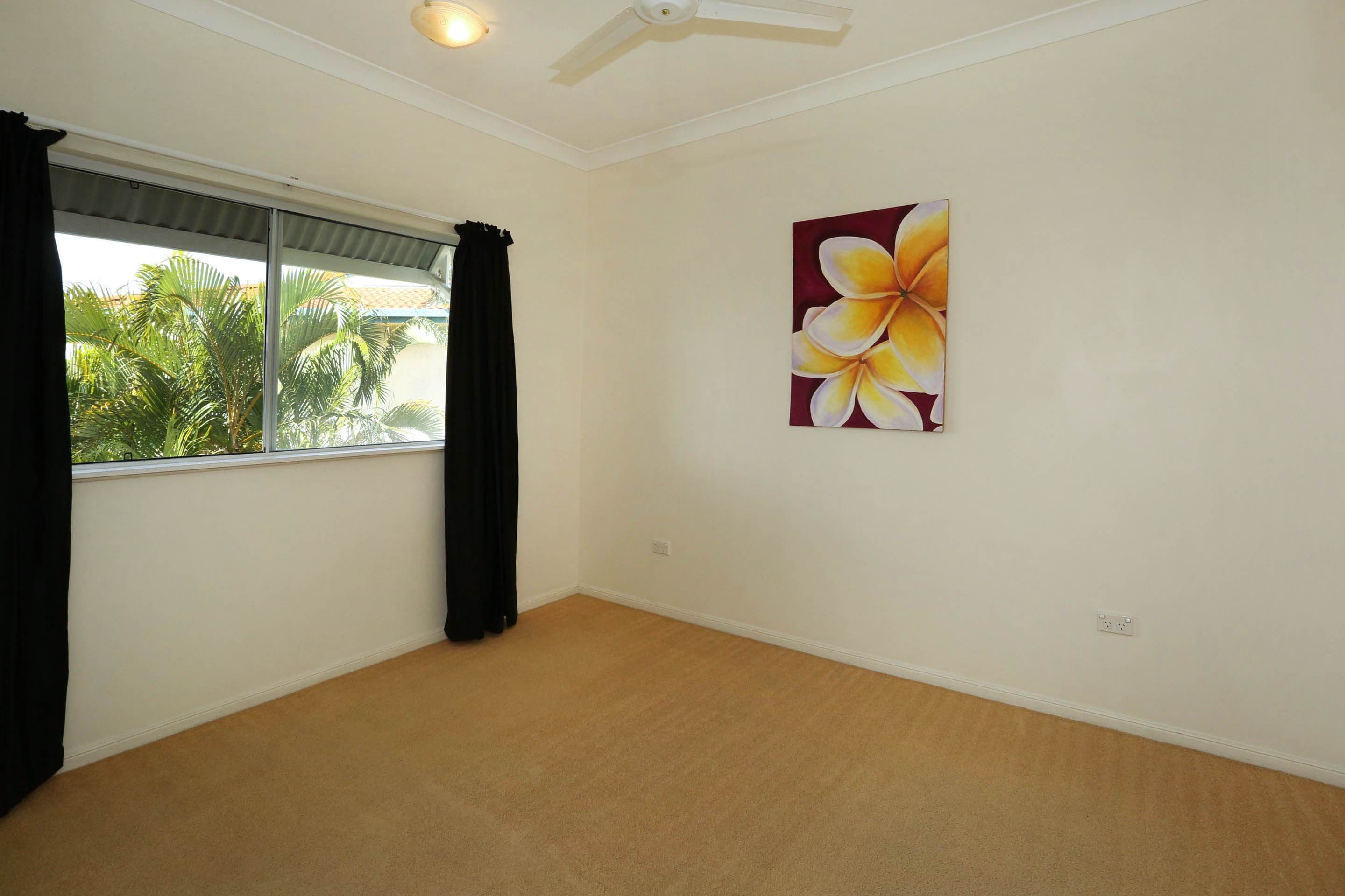 24 Martinez Avenue, WEST END QLD 4810, West End - Thumbnail 8