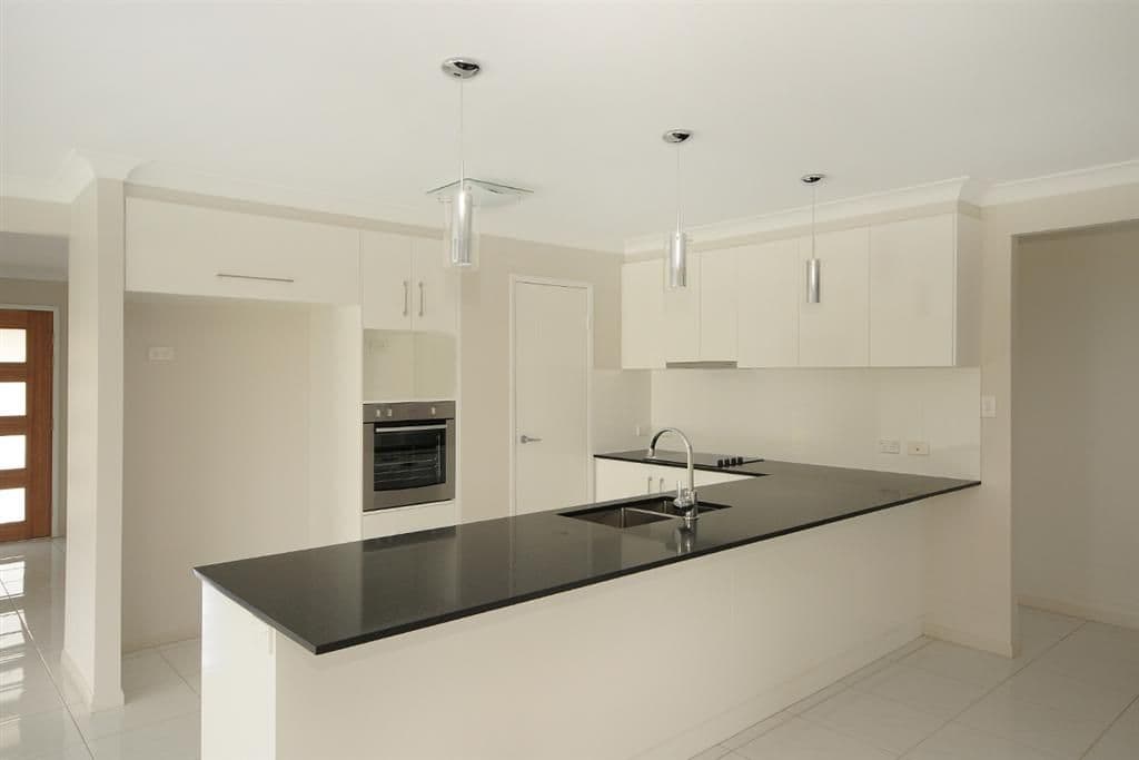 30 Bennett Street, HIGHFIELDS QLD 4352, Highfields - Thumbnail 3