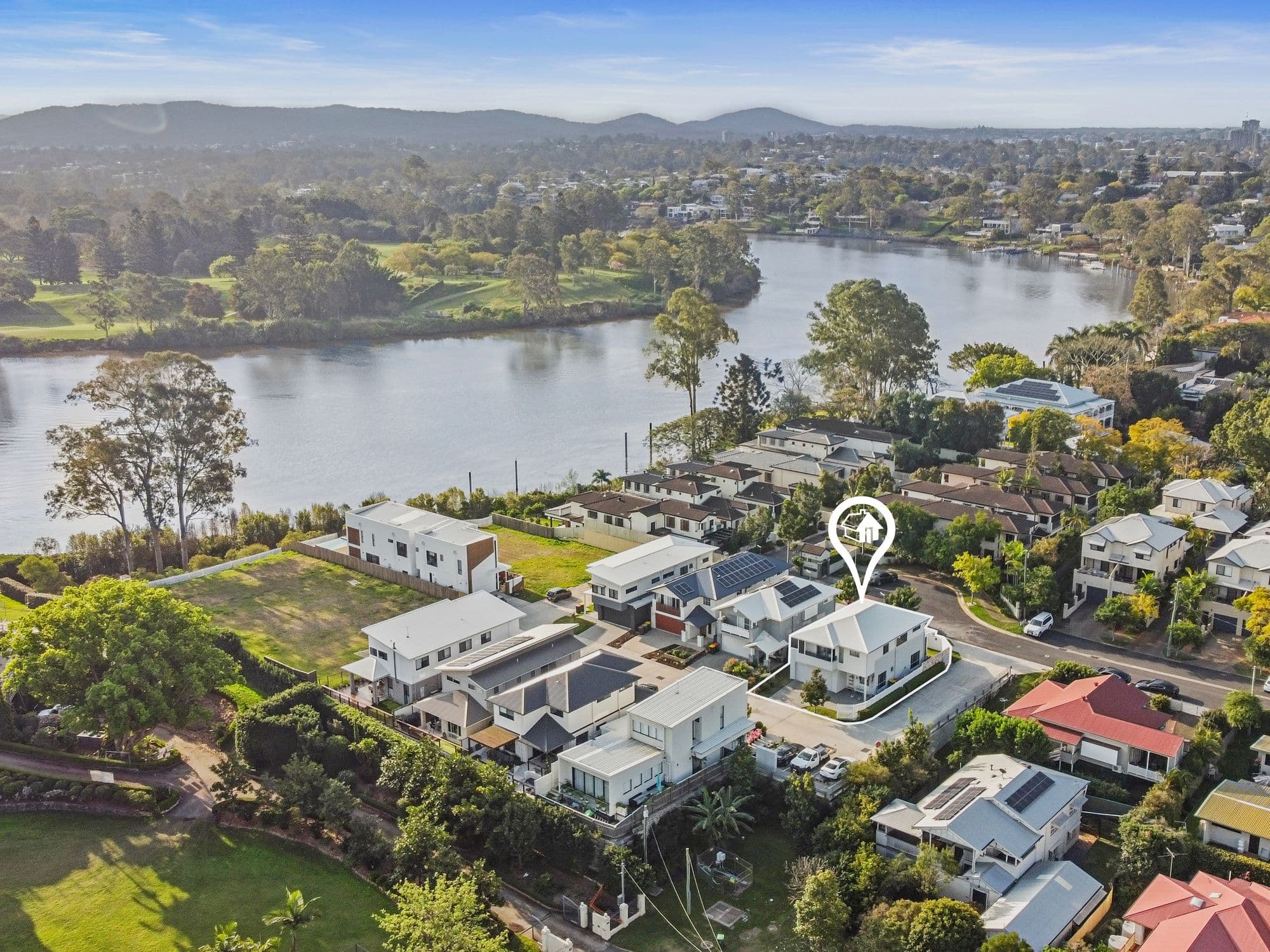 52 Paragon Street, Yeronga QLD 4104, Yeronga - Thumbnail 2