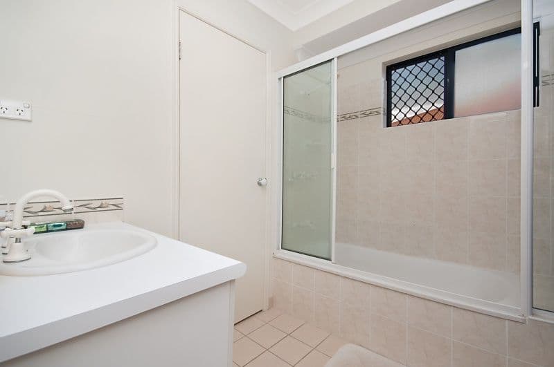 11 Redbank Court, MOUNT LOUISA QLD 4814, Mount Louisa - Thumbnail 6
